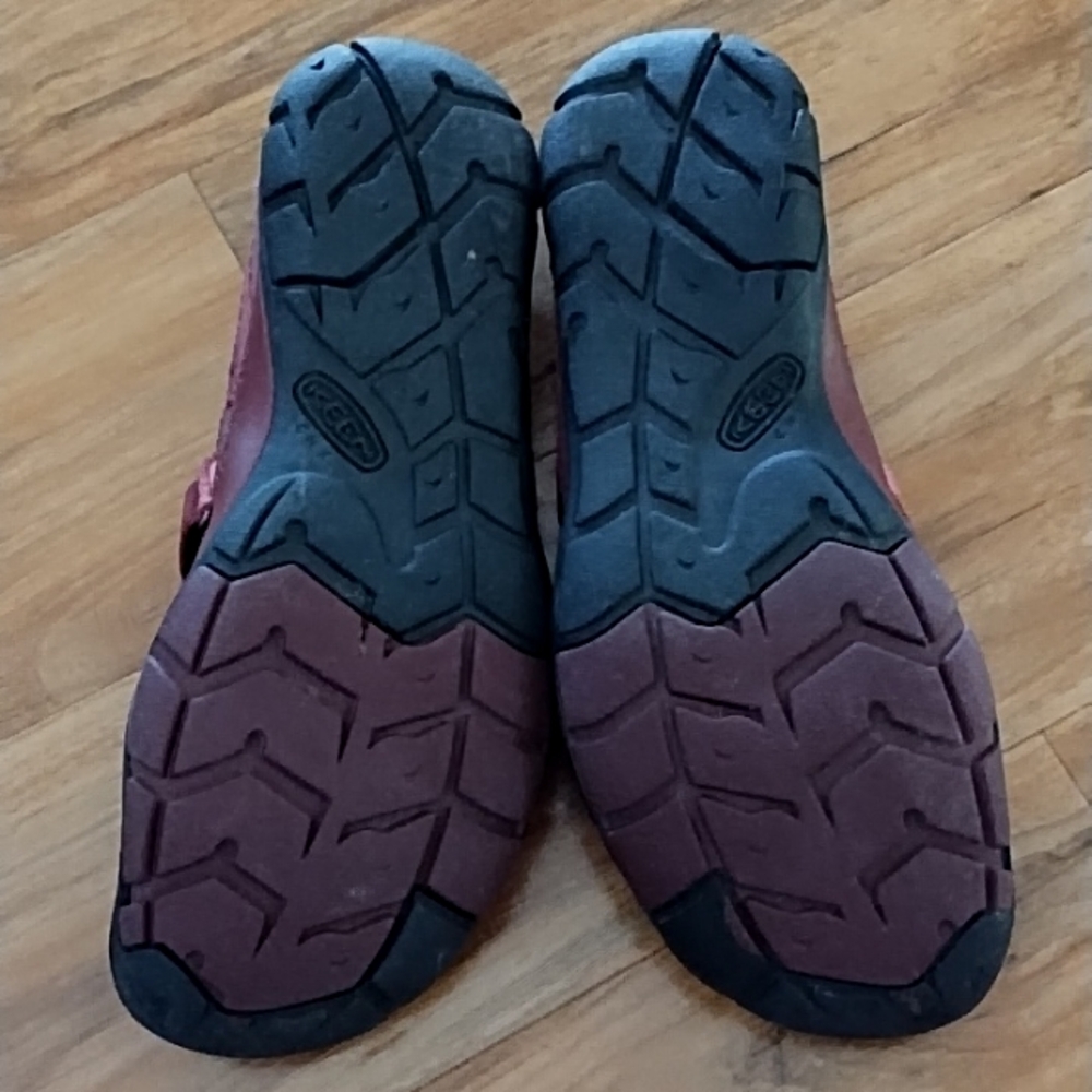 Keen Women's Rivington CNX Criss Cross - Picture 8 of 10